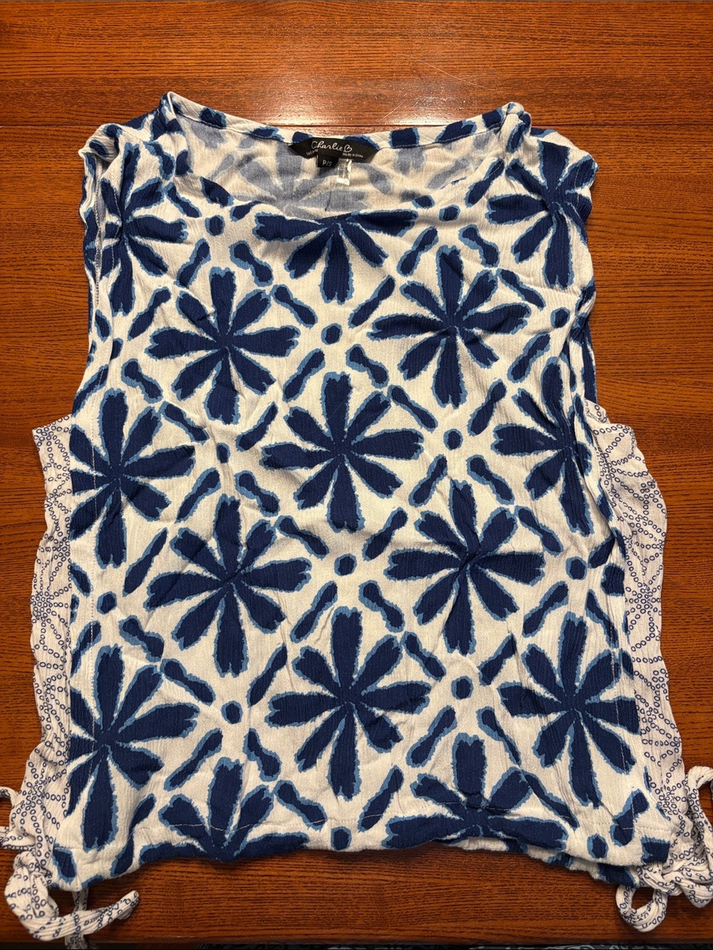 CHARLIE B Navy & White Floral Tie-Side Tank Top